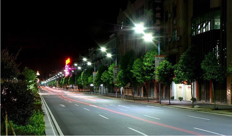 如何布置道路照明？